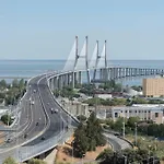 A View To The River Tejo By Sixtyfive Boutique Лиссабон