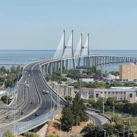 A View To The River Tejo By Sixtyfive Boutique Lissabon