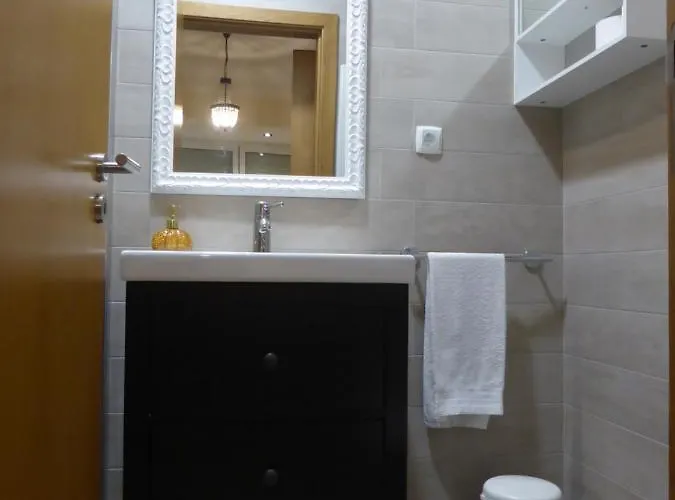 A View To The River Tejo By Sixtyfive Boutique Lejlighed Lisboa